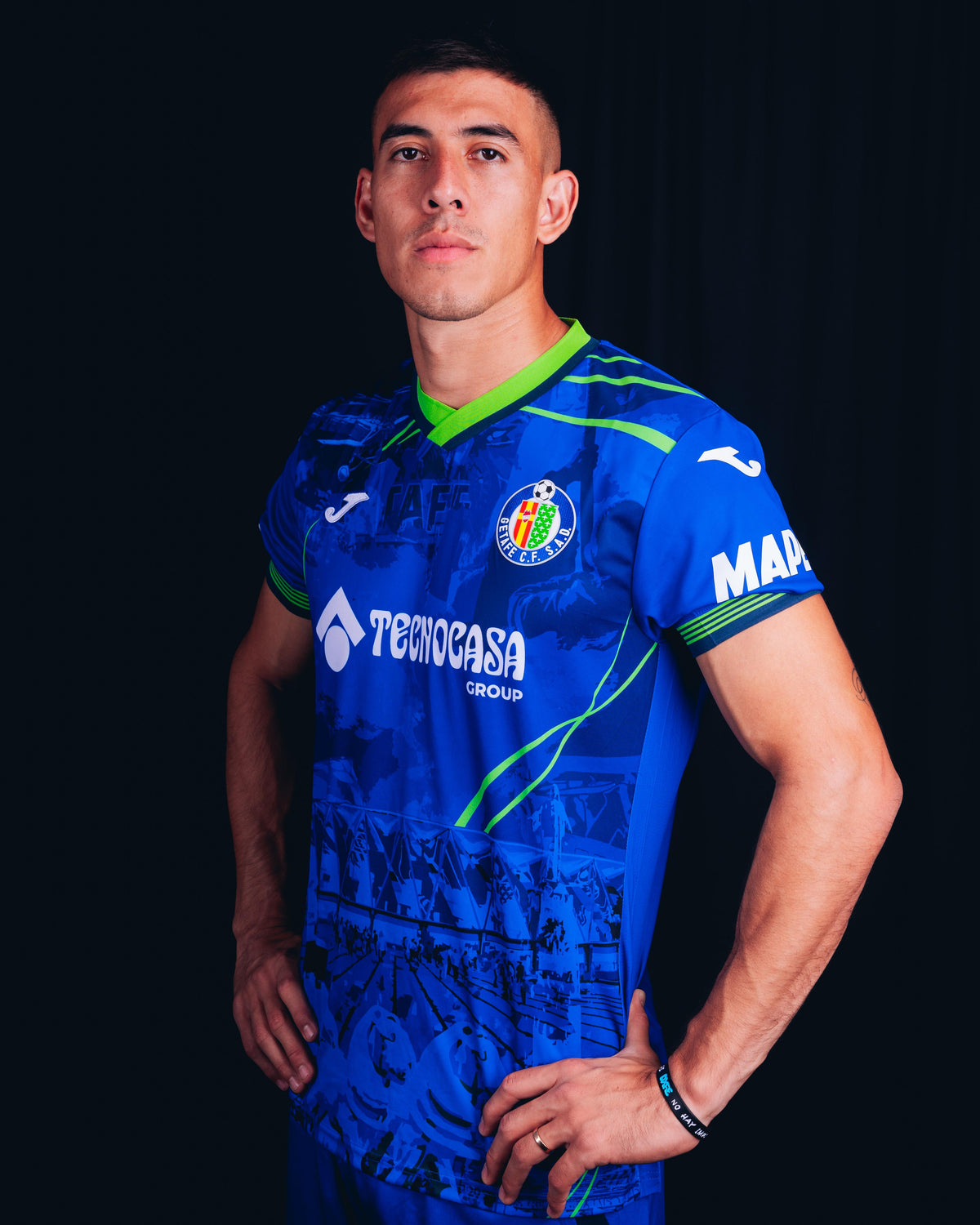 Camiseta Conference League 26/27